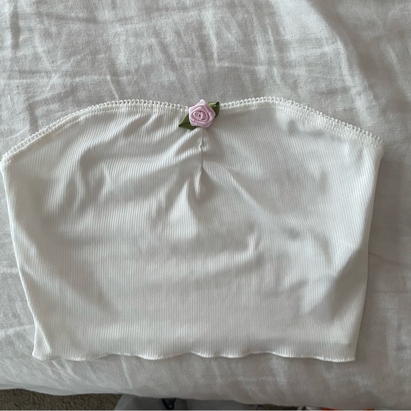 STRAPLESS FLOWER WHITE TOP - Picture 2 of 2